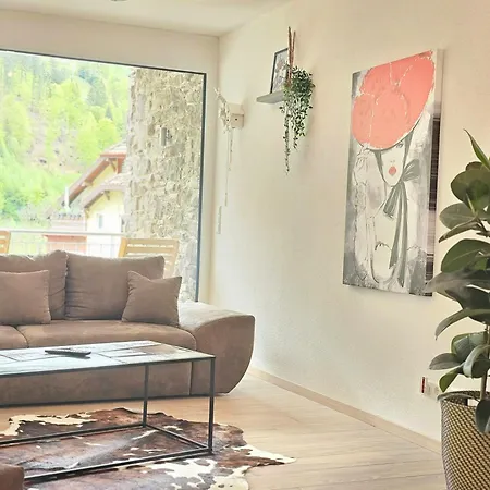 アパート Black Forest I Sauna Auf Dem Balkon I Boxspring I Ausblick I Wasserfaelle, Haengebruecke & Rodelbahn Im Ort I Garage Im Haus